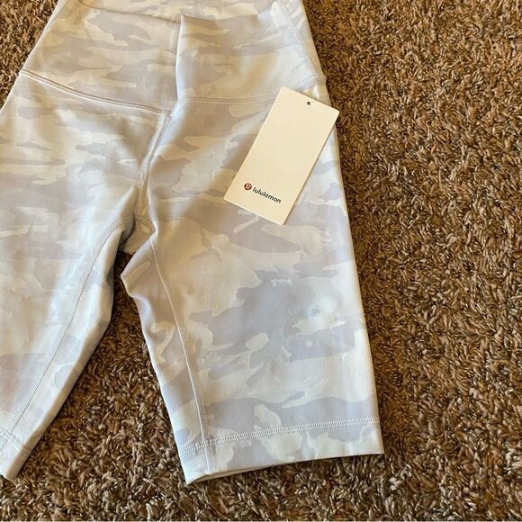 Lululemon Wunder Under HR Short 10" - Picture 7 of 9